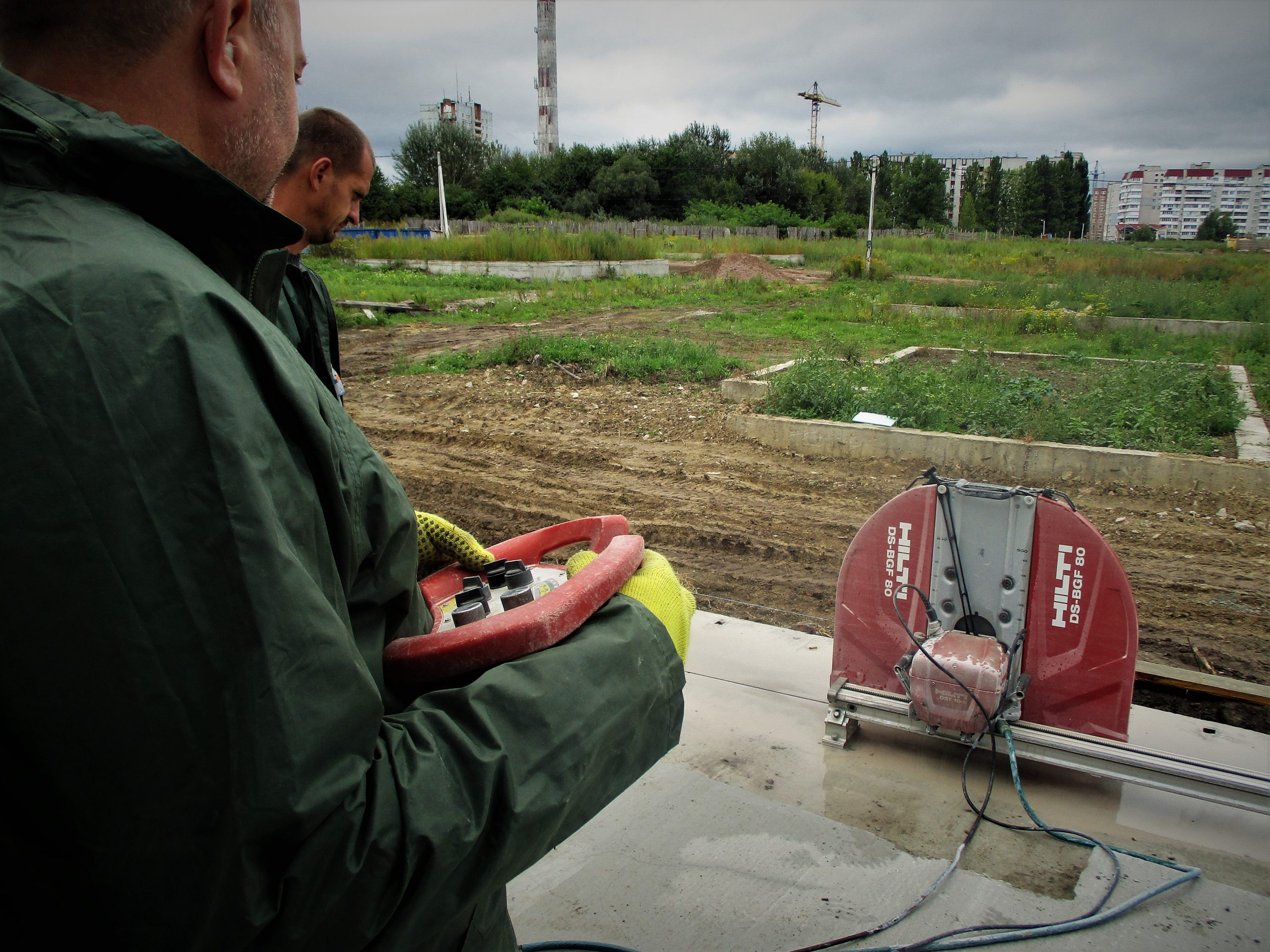 Різка та Буріння - свердління отворів різного діаметру, різання та розширення пройм 24